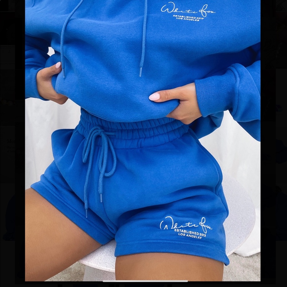 White fox boutique lounge shorts in electric blue